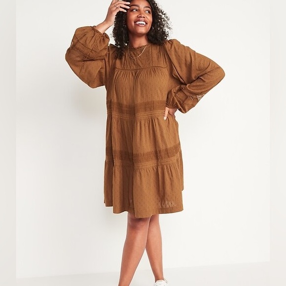 Old Navy Dresses & Skirts - Old navy pintuck clip dot swing dress sisal xxl